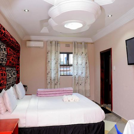 Yeoville Hotel Johannesburg Exterior photo