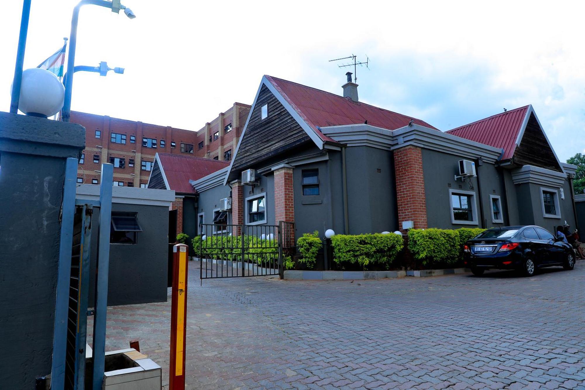 Yeoville Hotel Johannesburg Exterior photo